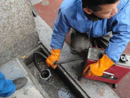 新州镇疏通下水道